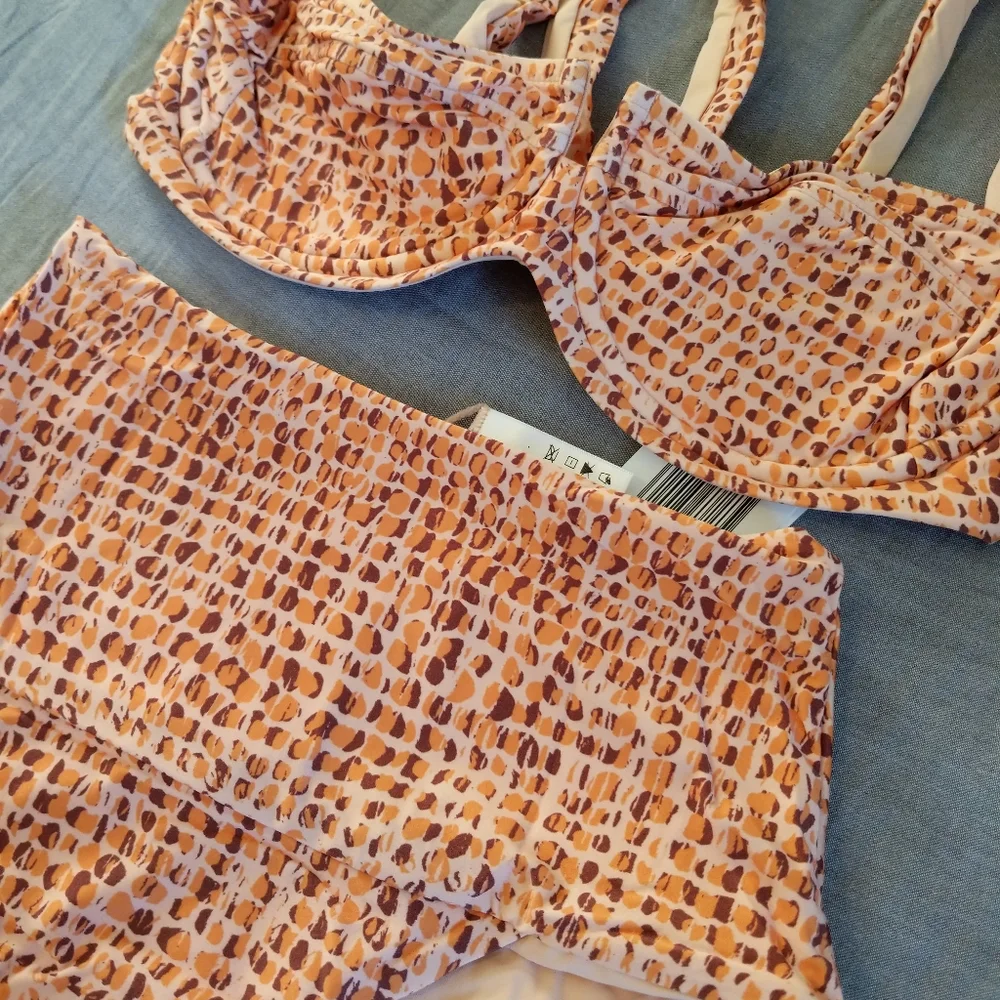 L*Space Camellia Top Desi Bottom Bikini Set Wild Bunch Print - Picture 8 of 9